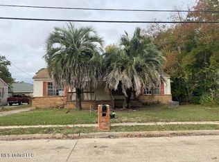 2007 Convent Ave, Pascagoula, MS 39567