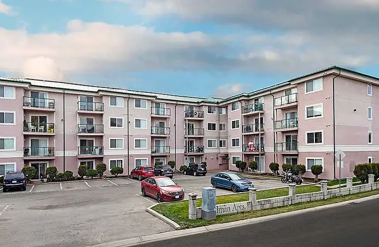 885 Westminster Ave — Photo 18