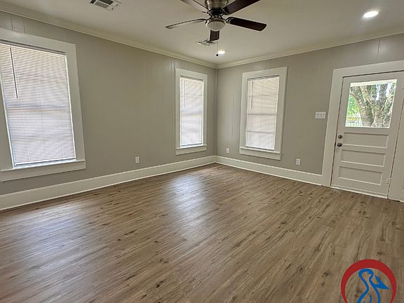 5th image of 610 N 5th St