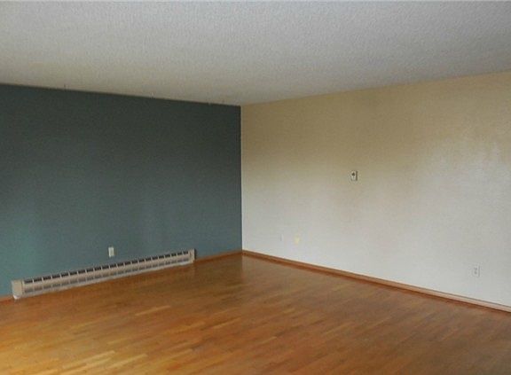 3rd image of 5232 89th St NE