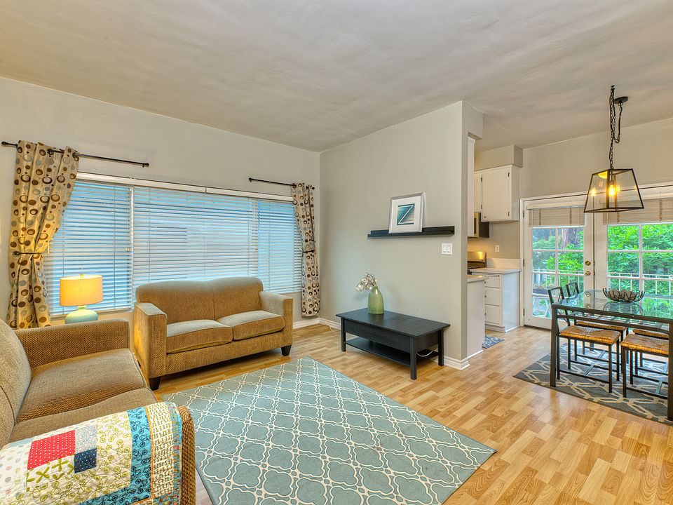 1st image of 1119 Lincoln Blvd APT 5