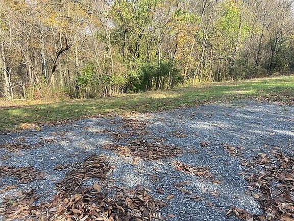 5th image of 1121 Galbraith Rd