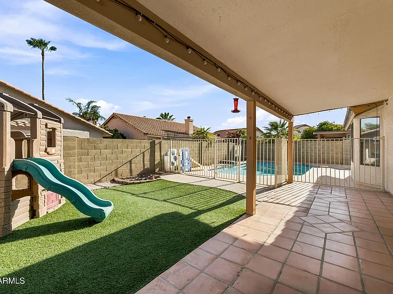 7239 W Morrow Dr — Photo 8