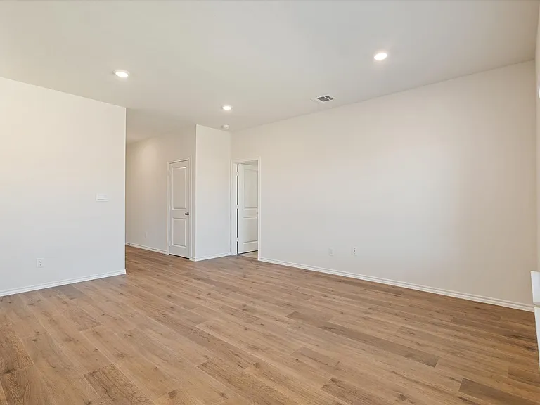 2319 Burleson Rd — Photo 3