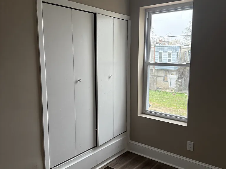 2329 N Cleveland St — Photo 3