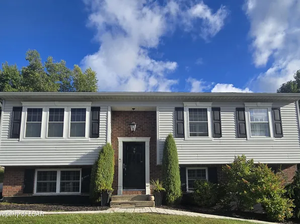 18 Vista Dr, Nanticoke, PA 18634