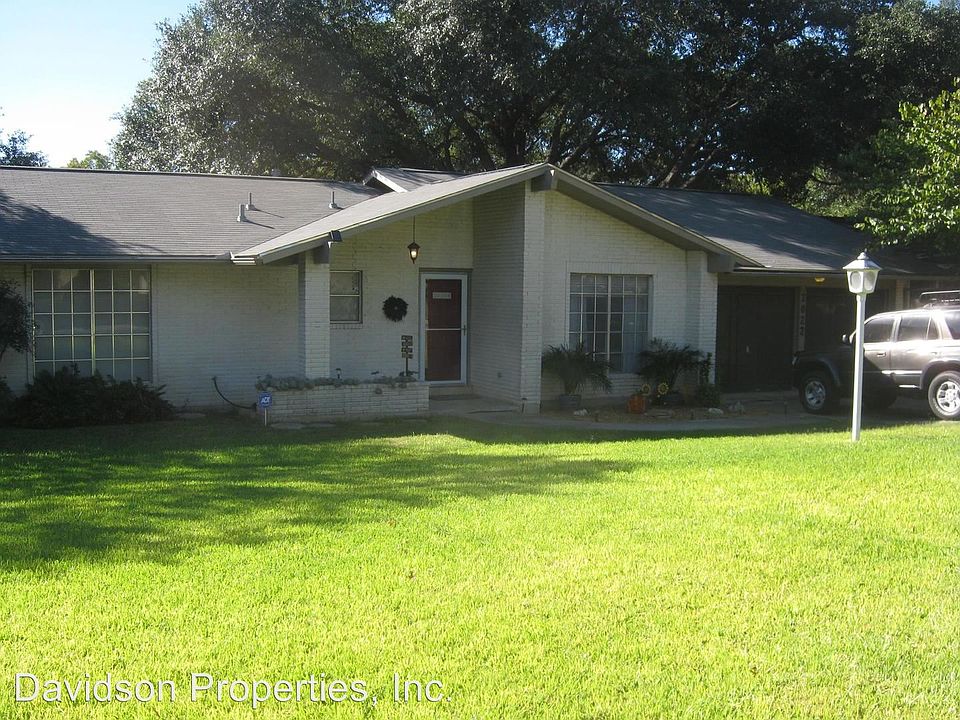 1st image of 3022 Sir Phillip Dr