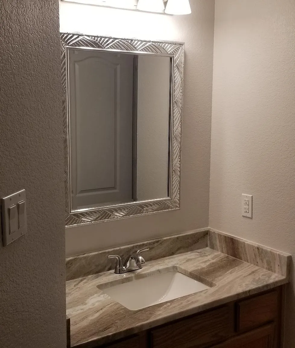 229 Stanley Dr — Photo 1