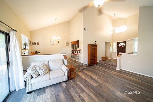 5th image of 424 Montefino Dr