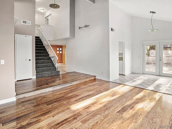 210032180_7_1_04252022