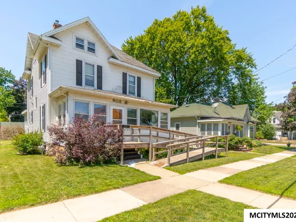 608 S Carolina Ave, Mason City, IA 50401