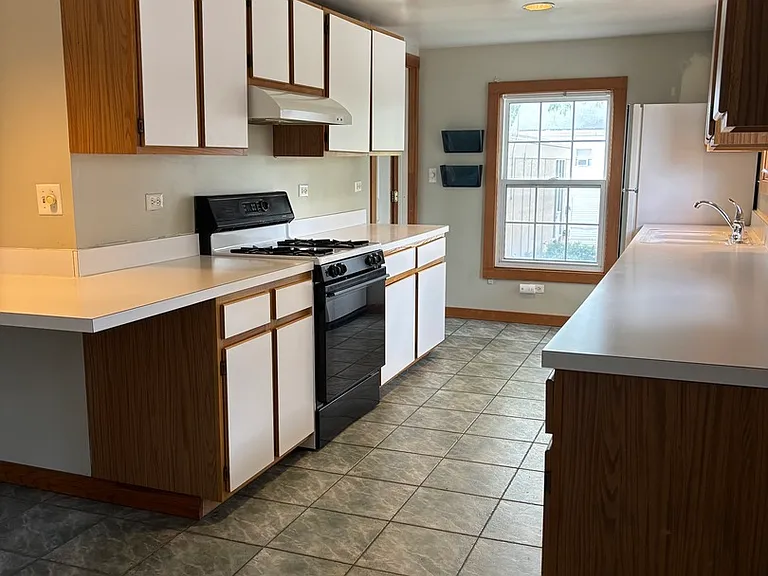 24136 W Lockport St #2 — Photo 5