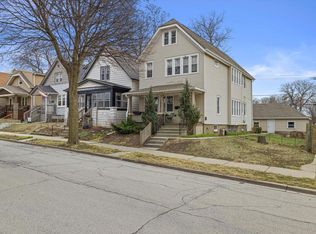 1837 E Hillcrest Ave, Milwaukee, WI 53207