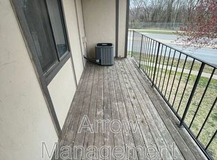 2340 N 44th St APT 5, Lincoln, NE 68504