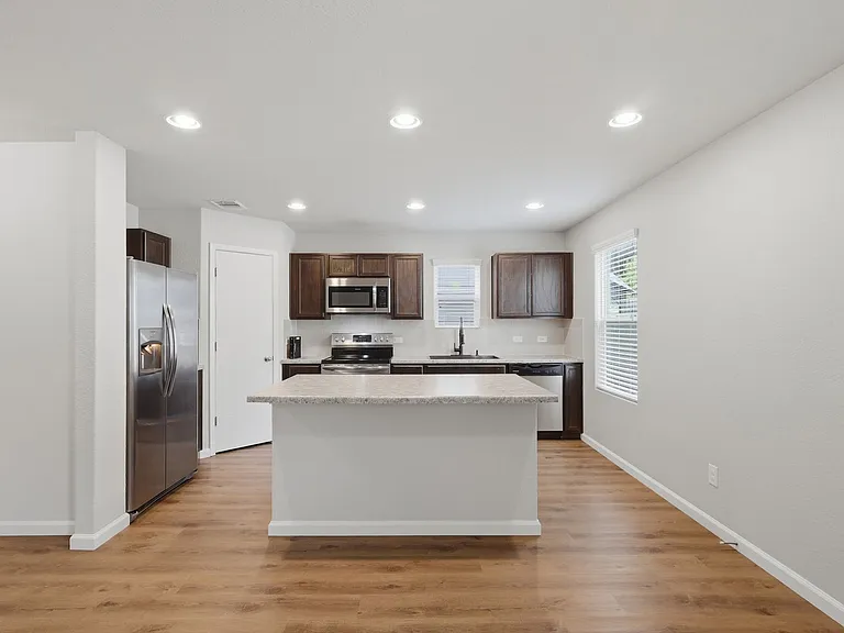 9609 Sandy Ridge Way — Photo 7
