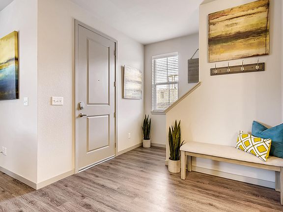 Outlook Biscay ; Aurora, CO Apartments