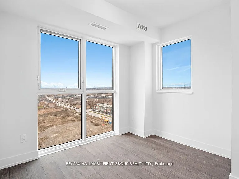 2550 Simcoe St N #1605 — Photo 8