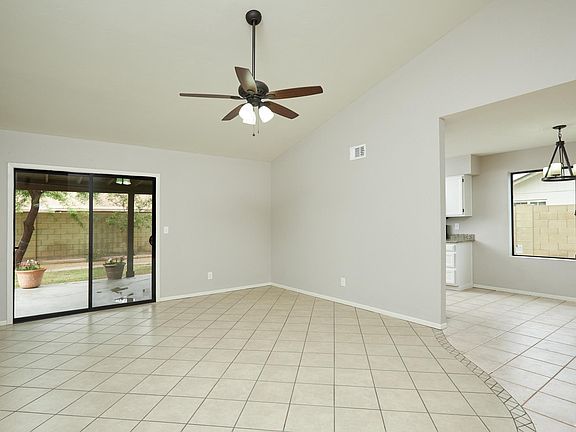 5th image of 6931 W North Ln