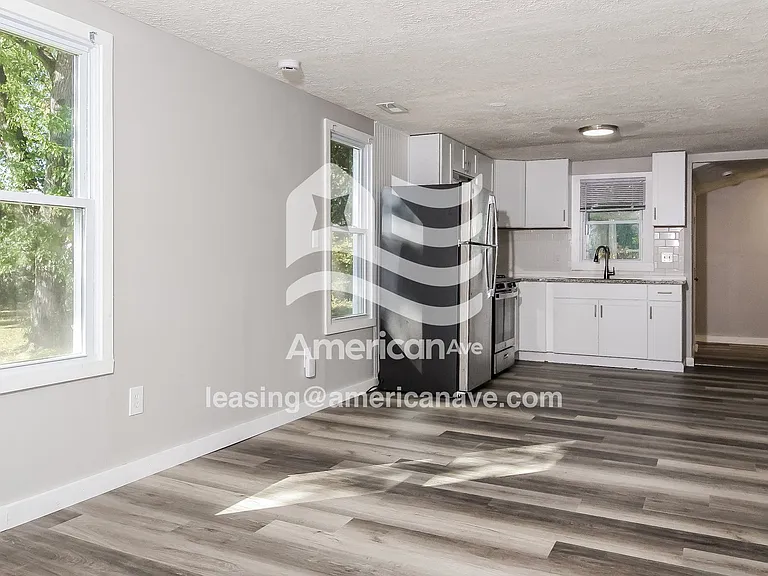 943837_003_wm_-_dining_room_13184283.jpg