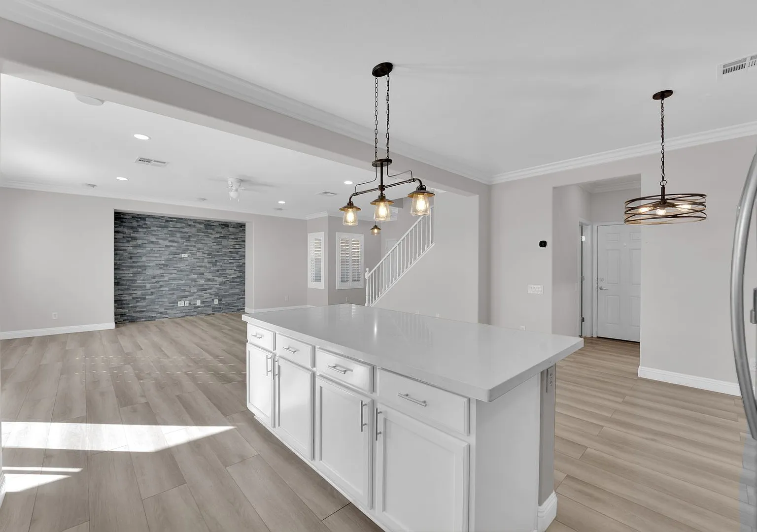 Stunning Two-Story Retreat in The Vistas at Summerlin Strip Views, Open-Concept Living & Low-Main... — Photo 4