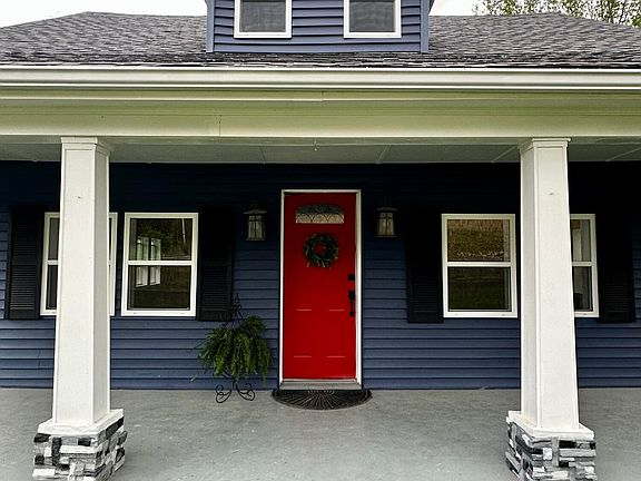 2nd image of 1121 Winchester Rd