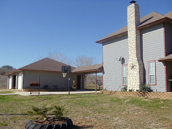 2nd image of 400 Bailey Ln
