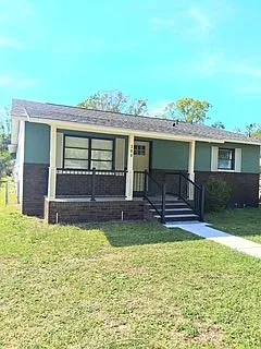 308 Banana St Photo 1