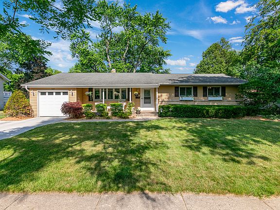 2nd image of 247 N Dean Dr