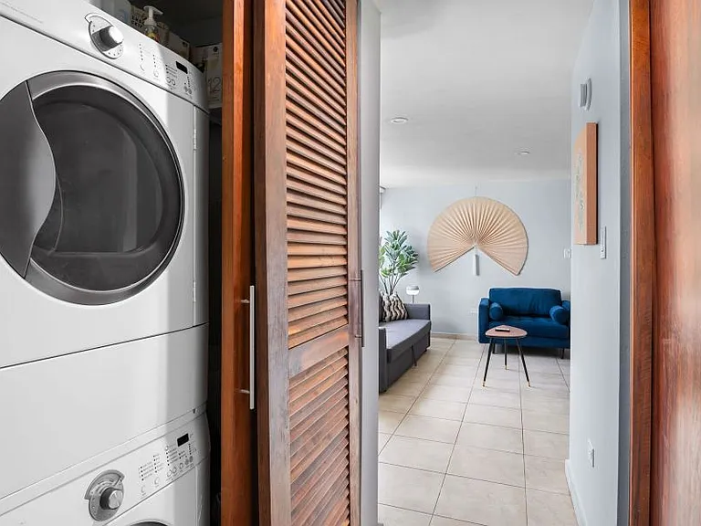 Apt 304 Atlantic Court Apartments 59 C San Miguel — Photo 21