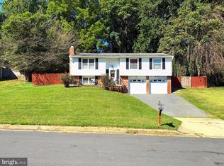 2121 Briarwood Dr, Waldorf, MD 20601