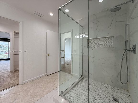 5th image of 6211 SW 116th Pl #1