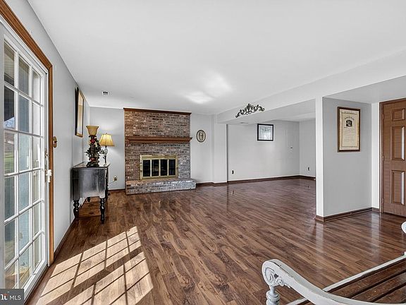 5th image of 314 Carya Ct