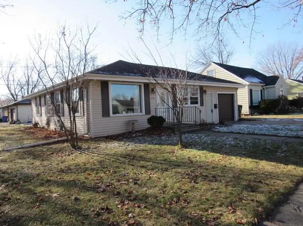 831 E Lindbergh St, Appleton, WI 54911