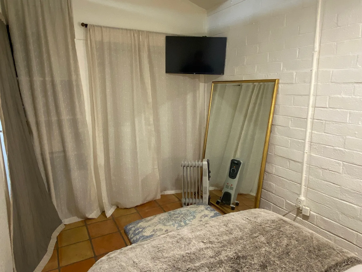 1 bed, 560 sqft, $2,750 — Photo 3