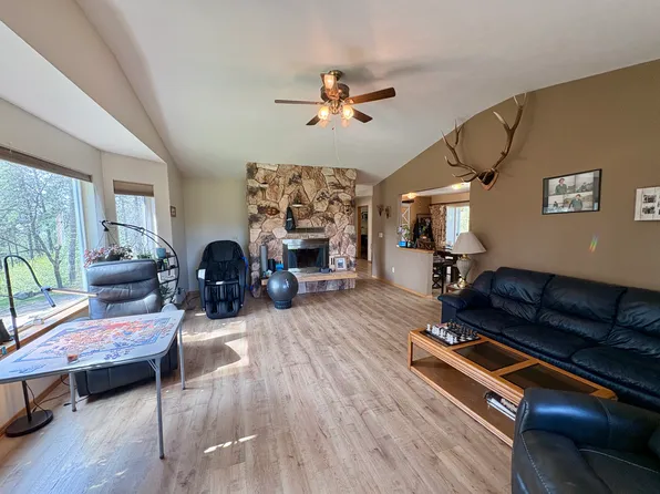12525 E Moffat Rd, Spokane, WA 99217