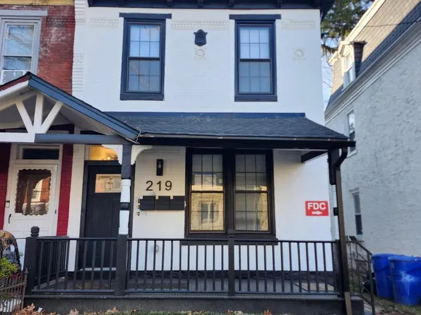 219 W Queen Ln, Philadelphia, PA 19144