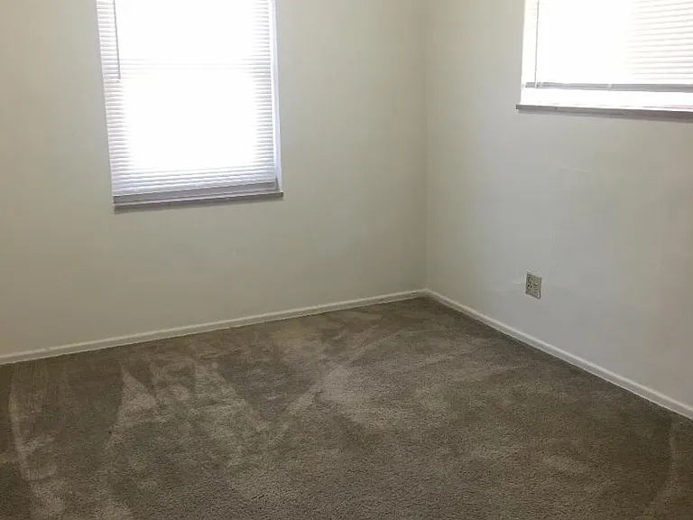Parkdale Apartments, LLC — Photo 2
