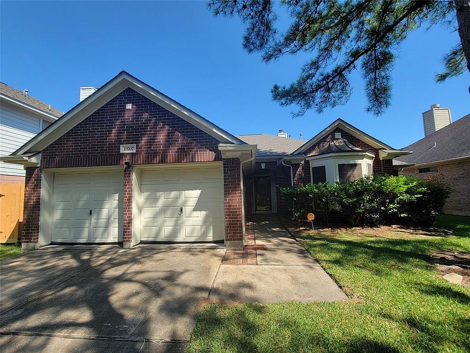 1st image of 13707 Harvest Brook Ct