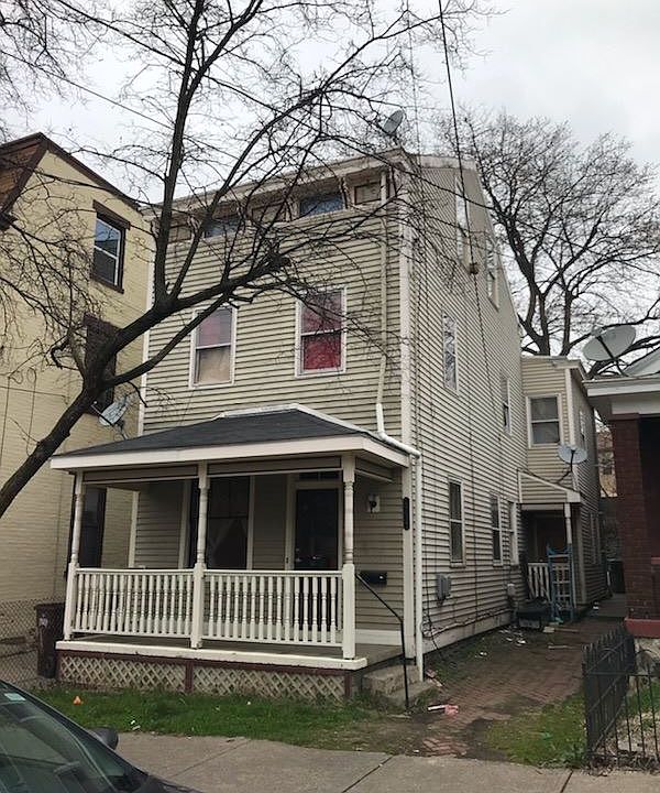 2nd image of 514 W 8th St