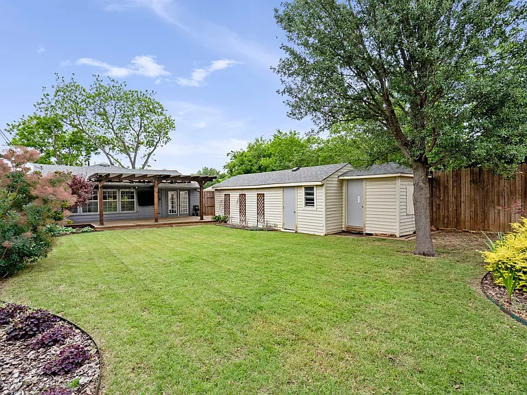 8406 Lakemont Dr — Photo 27