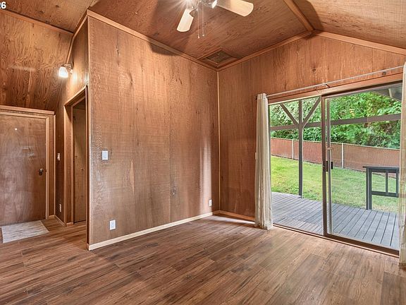 4th image of 710 Wood Ln
