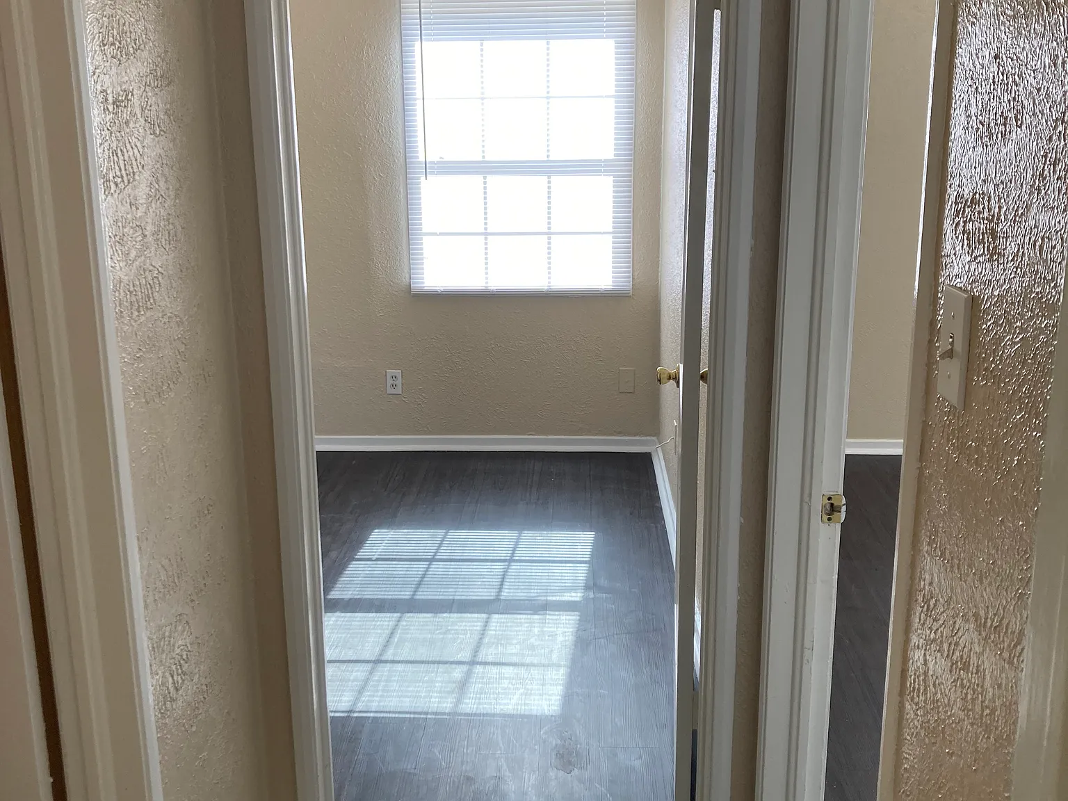 2 bed, 1096 sqft, $950 — Photo 3