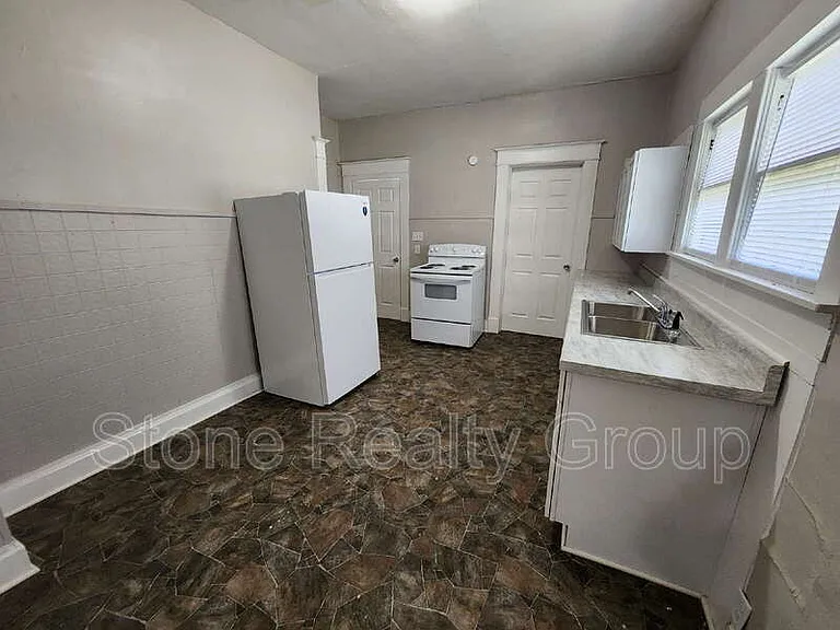 2118 2nd Ave — Photo 4