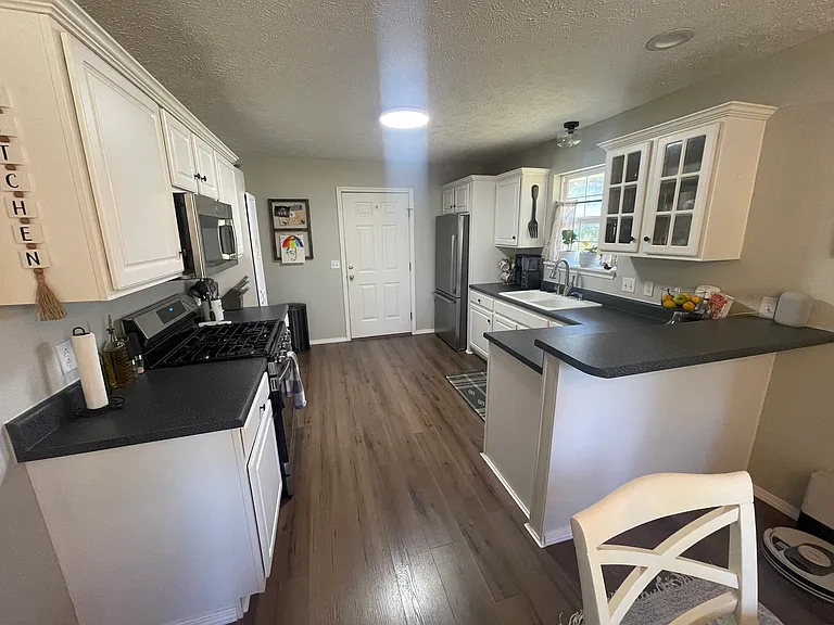 205 Miller Way — Photo 8