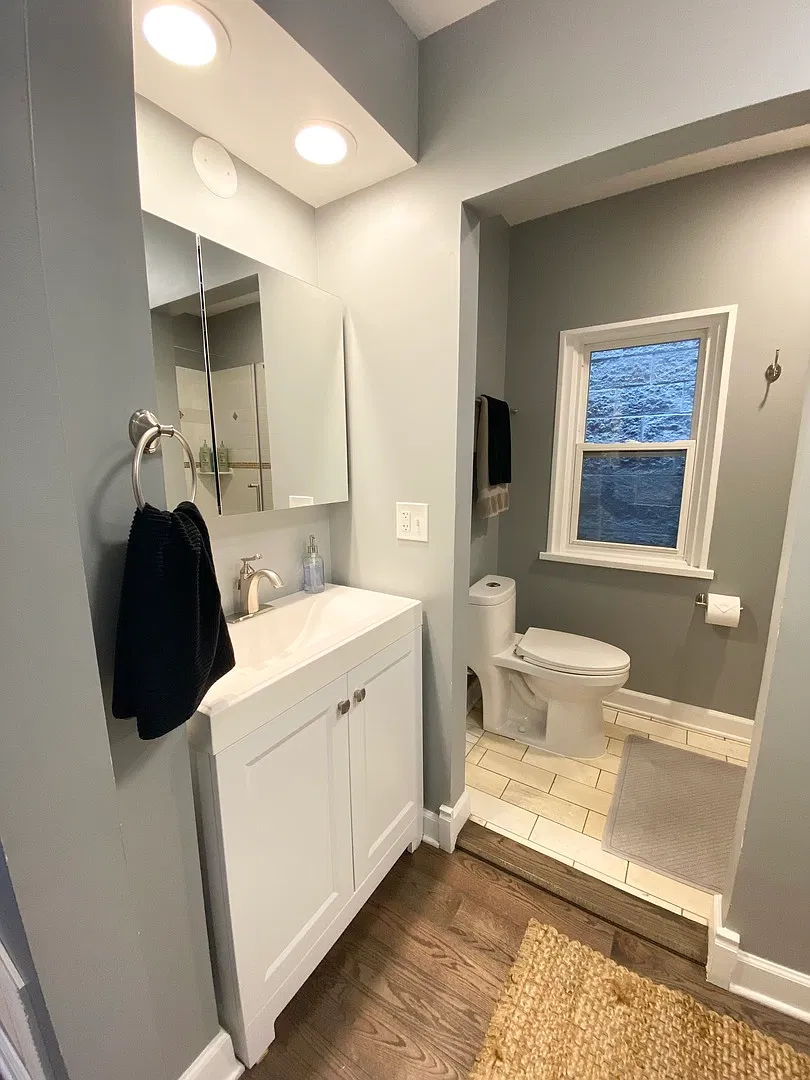 3 bed, 1100 sqft, $3,500 — Photo 3