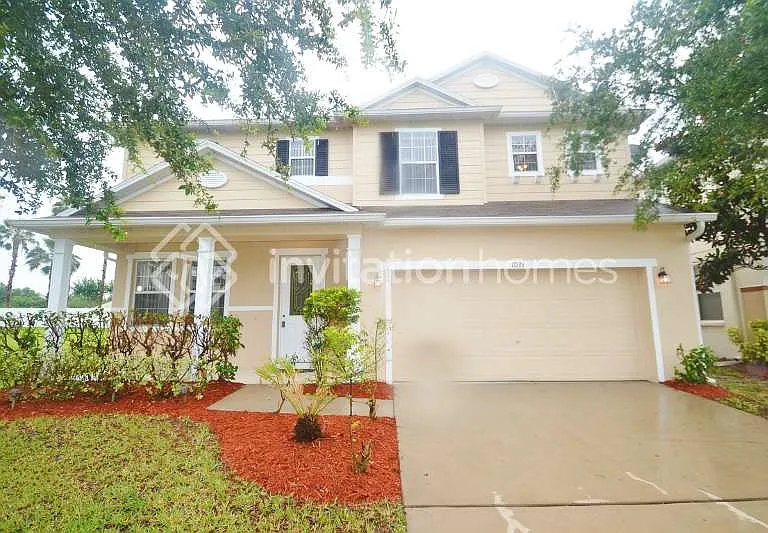 1033 Berkeley Dr — Photo 1