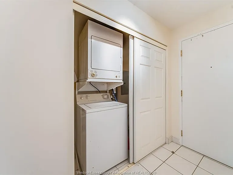 540 Ouellette Ave #5B — Photo 28