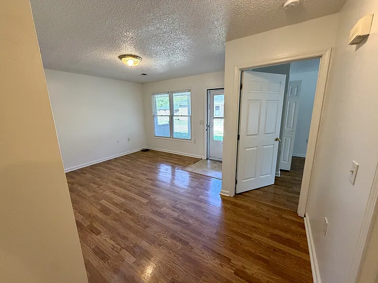 19 Driftwood Cir #2 — Photo 7