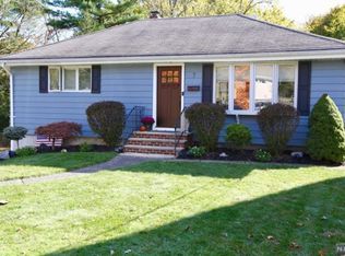 7 Winding Way, Cedar Grove, NJ 07009