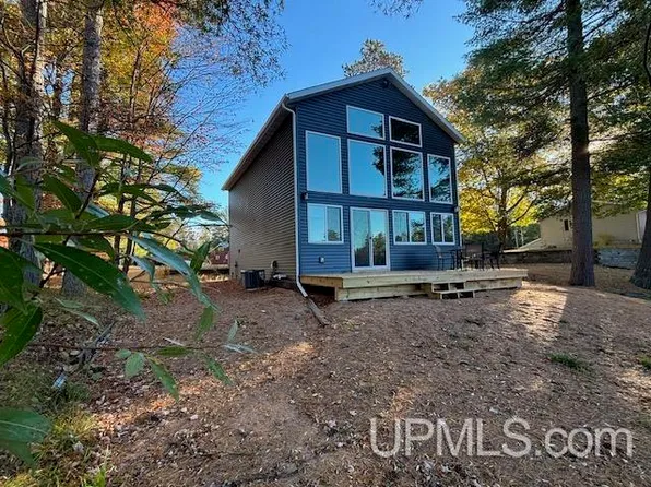 735 Koski Ln, Gwinn, MI 49841